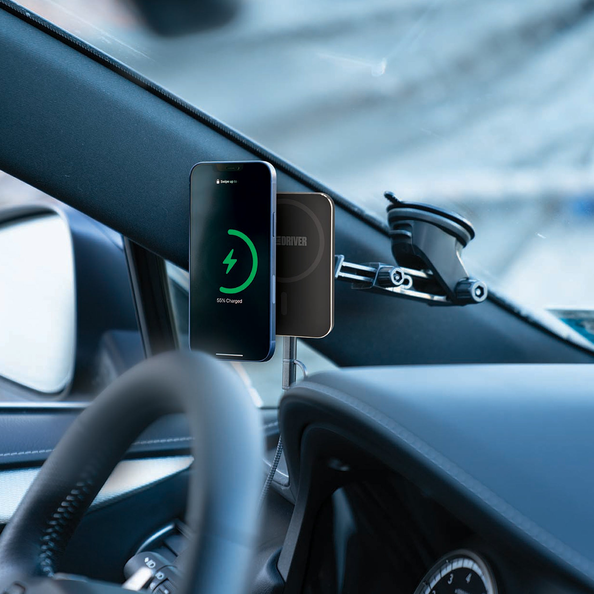 WIRELESS CHARGING MAGNETIC MOUNT CAR AND DRIVER 9974